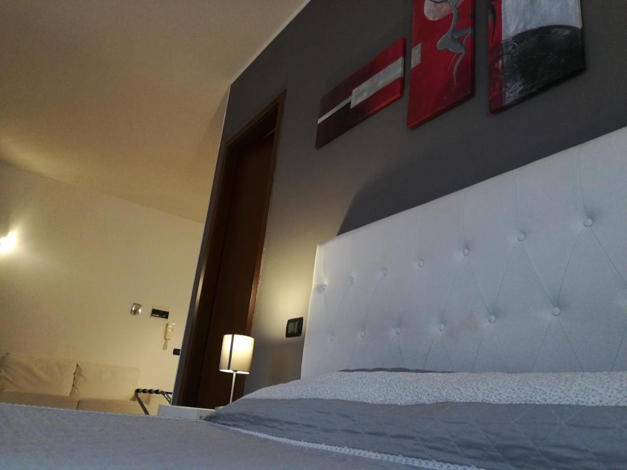 Residenza Ugo Bassi Apartamento Bolonha Exterior foto